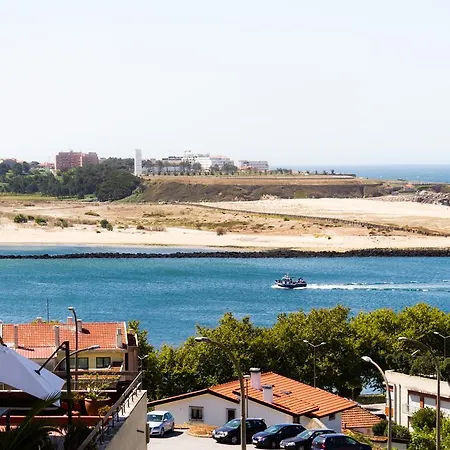 Liiiving In Foz River View * Порту